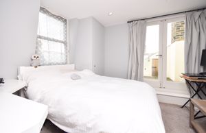 Bedroom- click for photo gallery